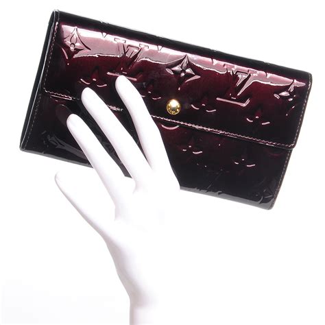 louis vuitton vernis sarah wallet